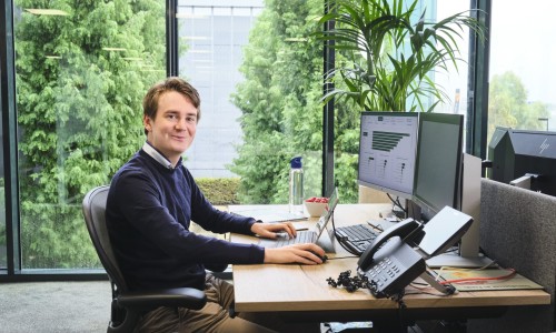 ESG & Impact Specialist logo